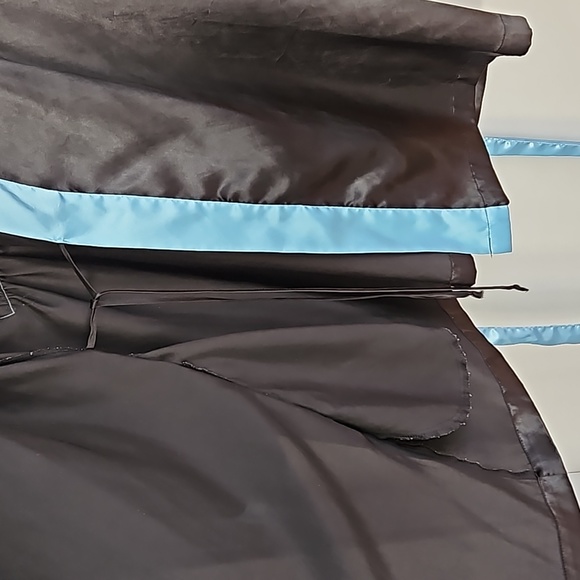 La Vie En Rose Black Satin Kimono, Size S/M - Picture 3 of 5